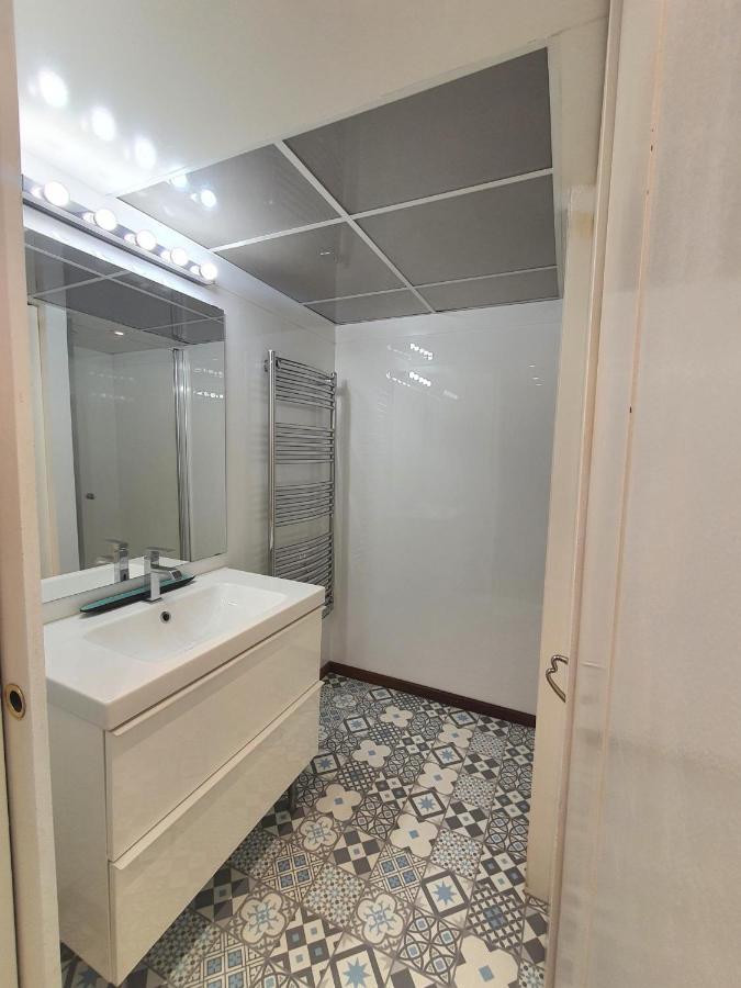 Apartamento Couleur St Martin París Exterior foto